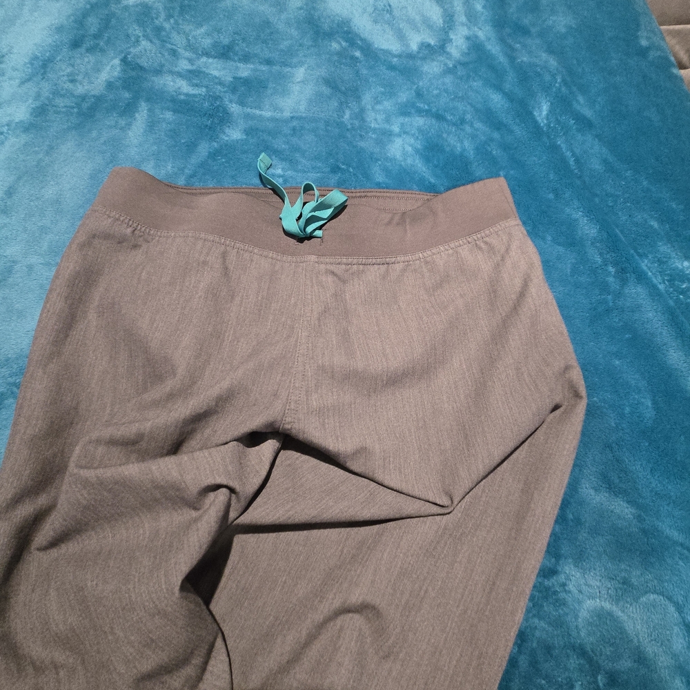 Figs Slate Gray Scrub Bottoms